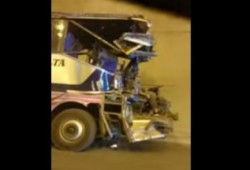 نشطاء يتداولون مقطع لأتوبيس حكومي يسير بدون "الربع الأمامي"