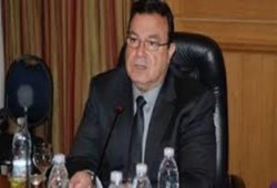 رئيس "صناعة الدواء" يتقدم باستقالته.. ويشيد بحكم الرئيس مرسي