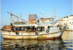 بعد تجاهل الانقلاب لهم.. اليمن تفرج عن66 صيادا مصريا