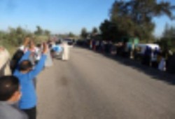 "قاوموا الظلم" سلاسل بشرية بـ"الحسينية"  شرقية رفضا للانقلاب