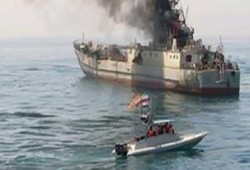 نحس السيسى:  اشتعال النيران بسفينة تجارية بمجري قناة السويس