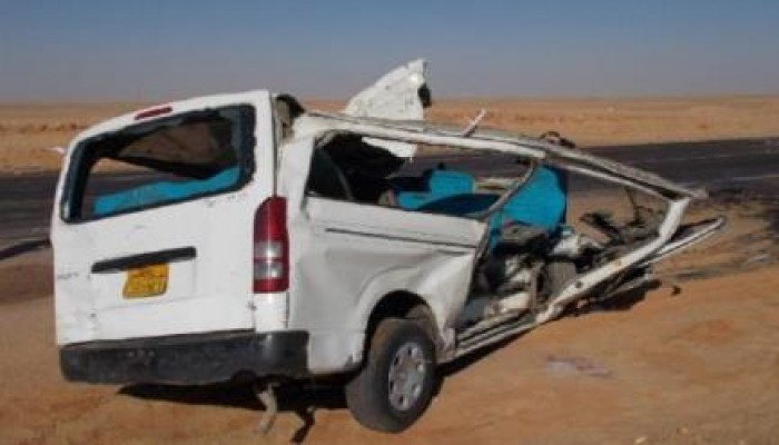 32 فتحة عشوائية تسبب حوادث بطريق البحيرة