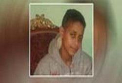 امن الانقلاب يداهم منزل طفل مريض ويعتدي عليه بالضرب والسحل ويقوم باعتقاله