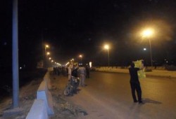 سلسلة بشرية بمركز دمنهور منددة بجرائم العسكر