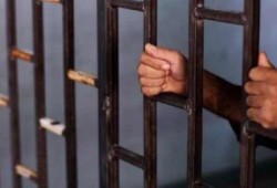 أسرة أيمن فاروق: نريد أن نعرف مكانه ونطمئن عليه