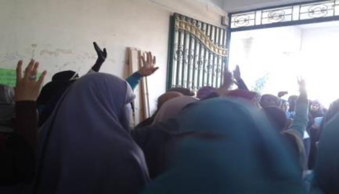 مسيرة حاشدة لطالبات دراسات اسلامية بكفرالشيخ رغم الاعتداءات عليهن الاسبوع الماضى