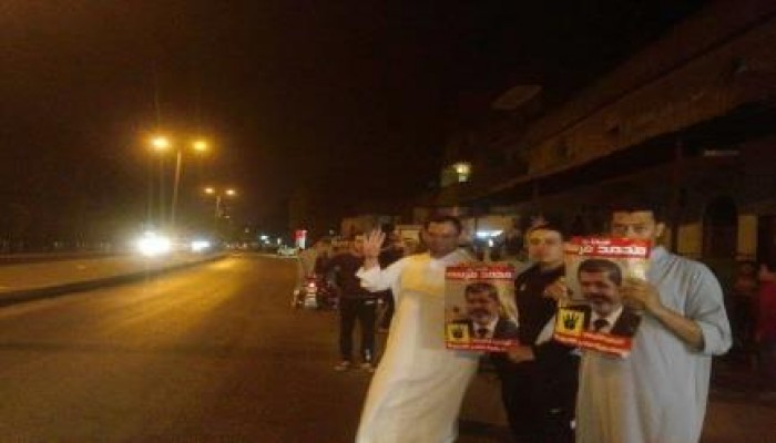 مسيرة ليلية بـ منيل شيحة بالجيزة تطالب بمحاكمة قادة الانقلاب