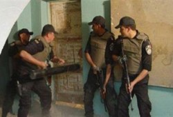 قوات الجيش تعتقل شاب من العريش وتعتدي عليه أمام أهله