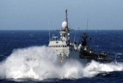 التليفزيون المصري: إطلاق النار على لنش للقوات البحرية بـ"المتوسط"