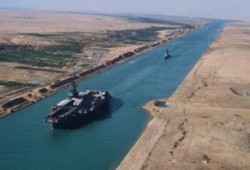 نحس السيسى: تراجع عائدات قناة السويس بنسبة 7.9%
