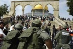 القدس : إصابة فلسطينيين من اعتداءات الجيش الصهيوني على مسيرة