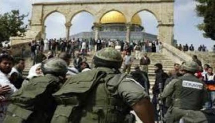 القدس : إصابة فلسطينيين من اعتداءات الجيش الصهيوني على مسيرة