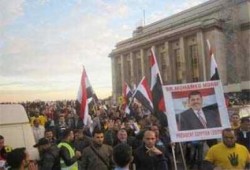 مسيرة بباريس تندد بجرائم الانقلاب وتتضامن مع الثوار في مصر