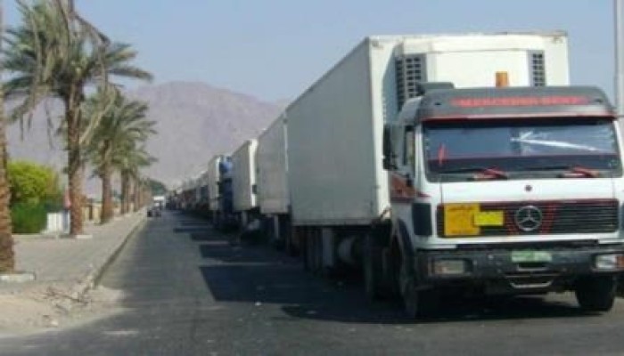 داخلية الانقلاب : غدًا بدء حظر سير "النقل الثقيل" داخل المدن نهارًا