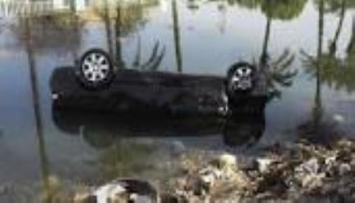 نحس السيسي: انقلاب ميكروباص في ترعة الابراهيمية ببني سويف وغرق معظم ركابه