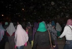 مسيرة ليلية بأكتوبر تطالب بعودة الجيش لثكناته