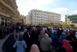 طلاب بني سويف ينتفضون في مسيرة تحت عنوان "فكوا الحصار"
