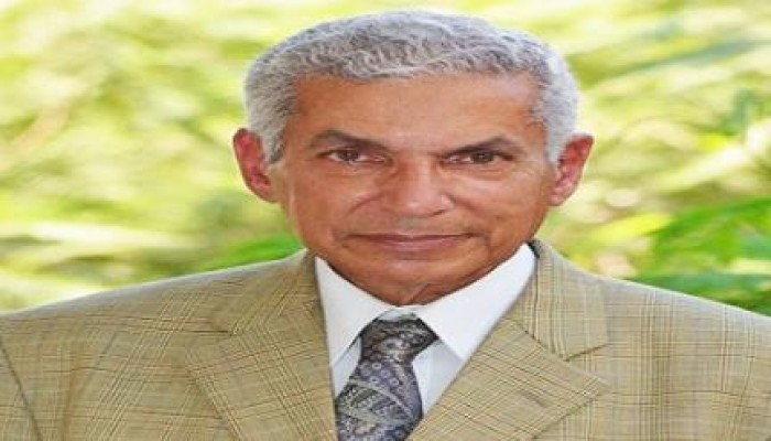 نقيب الأطباء: وزارة الصحة والتعليم العالي يعملان بنظام "الجزر المنعزلة"