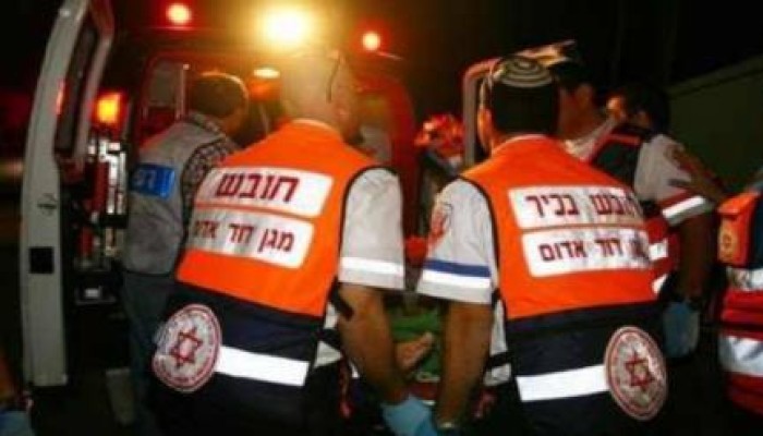 فلسيطني يطعن صهيوني بالقدس وينجح في الفرار