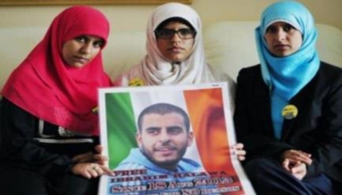 صحيفة أيرلندية: أسرة "حلاوة" تخشى موته داخل السجون المصرية