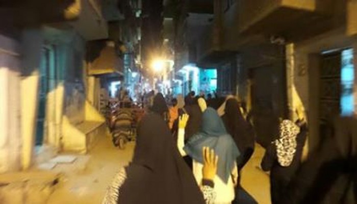 مسيرة ليلية بمدينة المنيا تهتف بإسقاط الانقلاب
