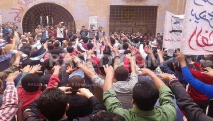 أمن الانقلاب يقتحم جامعة الأزهر في تفهنا عقب مسيرة طلابية