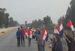 الشرقية: سلاسل بشرية بكفر صقر تدعو للمشاركة في انتفاضة السجون الثالثة