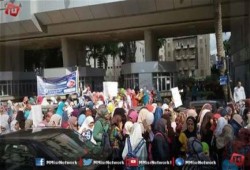 مظاهرات طلاب المجمع الطبى بجامعة الاسكندرية تزامنا مع يوم الطالب العالمى