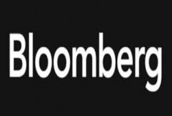 بلومبرج: اقتصاد مصر "يحتضر" رغم معونات الخليج