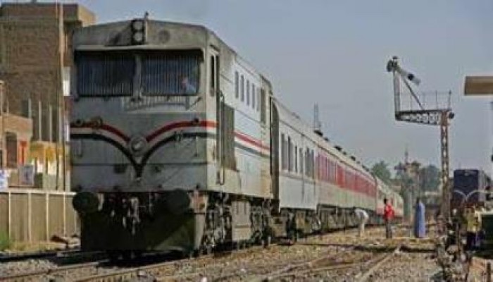 البحيرة : للمرة الثانية هذا الشهر مصرع سيدة وابنتها تحت عجلات قطار "دسوق - دمنهور"
