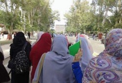مسيرة فراشة بجامعة أسيوط للتنديد بالحملات القمع والاعتقال