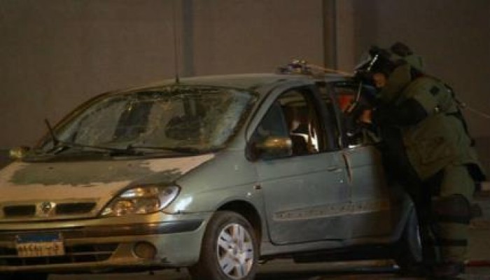 حقيبة سوداء تثير الذعر أسفل نفق السيارات بميدان المؤسسة بشبرا الخيمة