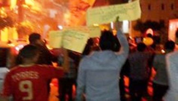 إصابة مدرس بطلق ناري بالفخذ من احد الاكمنة اثتاء عودته من عمله بالامس: