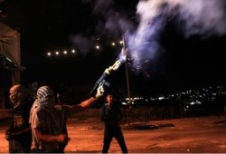 الاحتلال يعلن حظر التجوال بالقدس.. والمقدسيون يتحدون