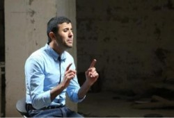 نشطاء يدشنون هاشتاج "حمزة نمرة مطرب الثورة" بعد قرار الانقلاب بمنع أغانيه