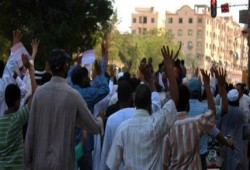 بالفيديو.. مسيرة لثوار أسوان تضامنًا مع انتفاضة السجون وتنديدا بإنتهاكات الإحتلال الصهيونى