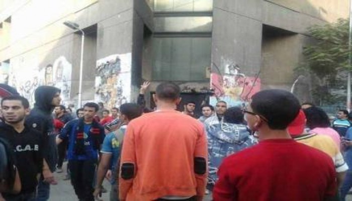 ميلشيات الانقلاب تعتقل 40 متظاهرا بمحيط محمد محمود