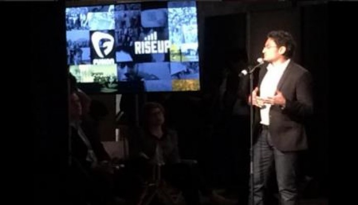 محلل سياسي : لماذ خرج البرادعي ووائل غنيم وباسم يوسف من ملاجئهم وجحورهم الآن ؟