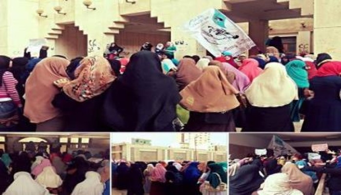 سلاسل بشرية ومظاهرات حاشدة تجوب أرجاء كلية الدراسات الإسلامية بالمنصورة