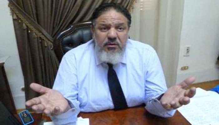 "منتصر الزيات" يطالب المحامين بوقفة إزاء حبس زميل لهم أثناء محاكمة ابنته