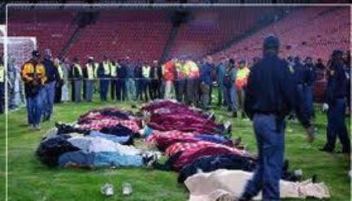 مسئول الإضاءة باستاد بورسعيد: قيادة أمنية أمرتني بإطفاء الأنوار ووقعت المذبحة