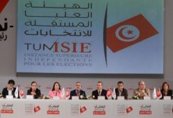 الانتخابات التونسية: احتدام المنافسة بين السبسي والمرزوقي