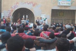 وقفة تضامنية مع معتقلى جامعة الأزهر بـ "جامعة الأزهر" فرع "تفهنا الأشراف"