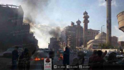 طلاب الأزهر يقطعون طريق مصطفى النحاس