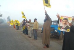 سلاسل بشرية بفاقوس شرقية رفضا للانقلاب