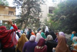 بالصور .. وقفة حاشدة بكلية الدراسات بدمنهور رفضا لحملات الاعتقال بحق الطلاب
