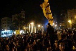 البحيرة: مسيرة ليلية بدمنهور تندد بإجرام الانقلاب بحق النساء