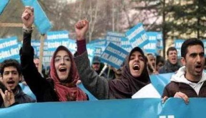 بسبب حجابها.. تفاصيل تعرض امرأة مسلمة للدهس في بلجيكا