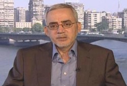 عرفة ساخرا من تقرير تقصي الحقائق: الحكومة بتاعتنا والدفاتر دفاترنا