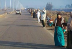 كفرالشيخ : سلسلة بشرية صباحية لثوار الرياض ردا علي ما حدث بحقهم من انتهاكات امس